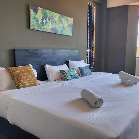Aa Residen Luxury Condo Homestay 18Mins Walk Tanjung Aru Beach & Golf Course, Not Beach Side Resort Кота-Кинабалу Экстерьер фото