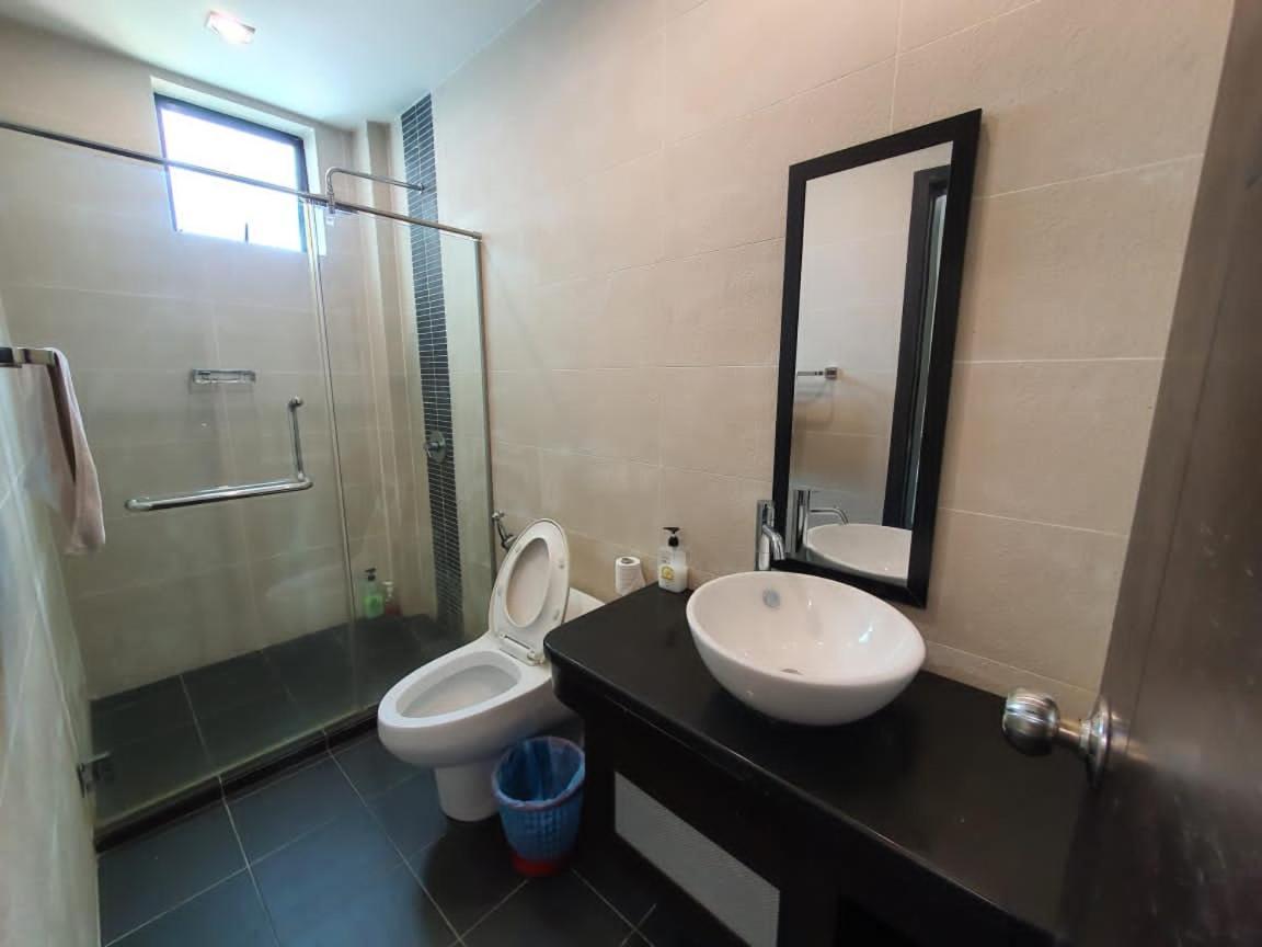 Aa Residen Luxury Condo Homestay 18Mins Walk Tanjung Aru Beach & Golf Course, Not Beach Side Resort Кота-Кинабалу Экстерьер фото