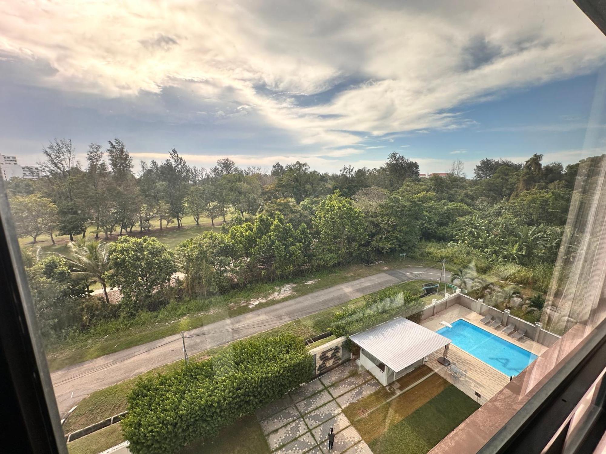 Aa Residen Luxury Condo Homestay 18Mins Walk Tanjung Aru Beach & Golf Course, Not Beach Side Resort Кота-Кинабалу Экстерьер фото