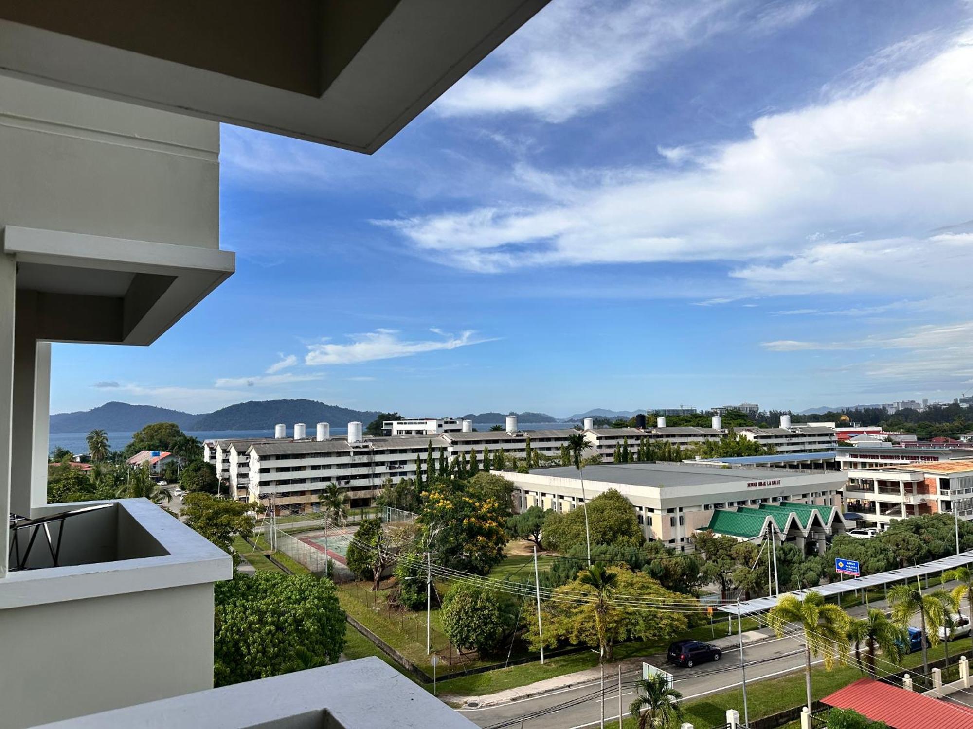 Aa Residen Luxury Condo Homestay 18Mins Walk Tanjung Aru Beach & Golf Course, Not Beach Side Resort Кота-Кинабалу Экстерьер фото