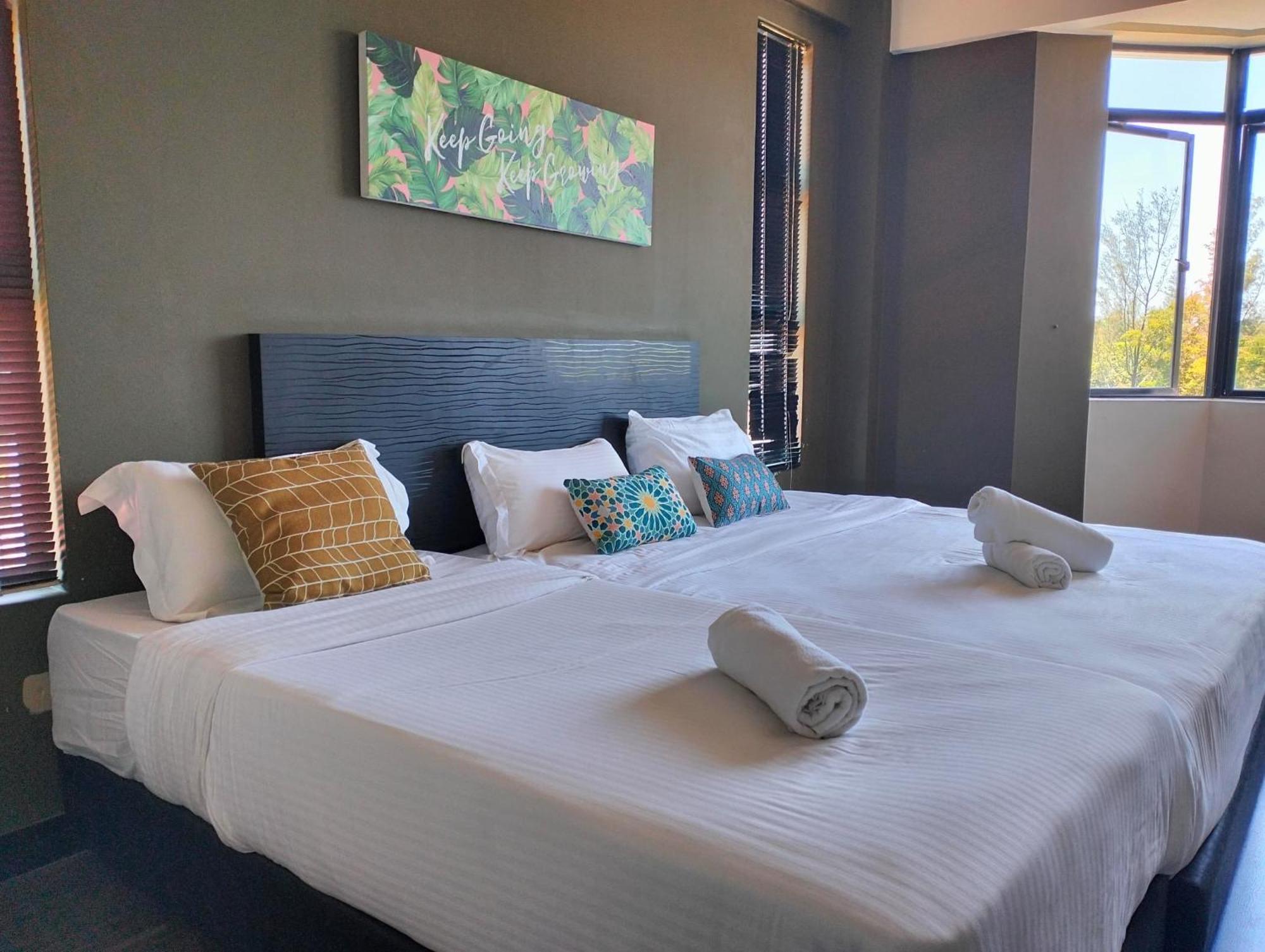Aa Residen Luxury Condo Homestay 18Mins Walk Tanjung Aru Beach & Golf Course, Not Beach Side Resort Кота-Кинабалу Экстерьер фото